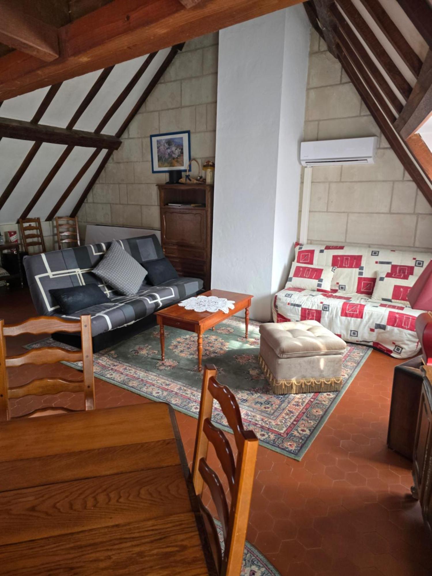 L'Escale Tourangelle Apartment Saint Georges sur Cher Bagian luar foto